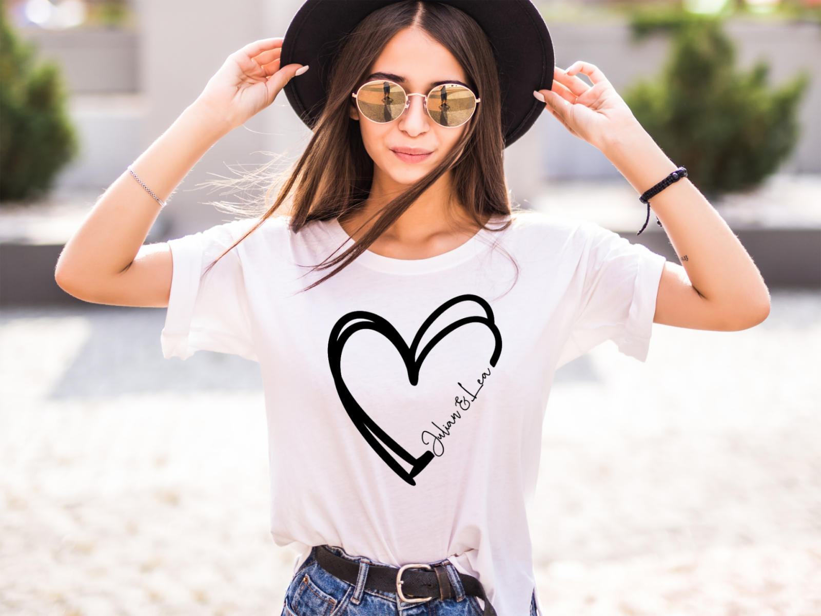 Personalisiertes Damen T-Shirt legere Herz | Mamashirt | Kindernamen