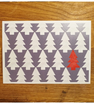 ZWEIMALZEHN Postkarte Weihnachten Tanne rot/weiß