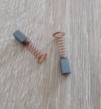 2 Stück Kohlebürsten Motorkohlen für Dremel 5x5x8 mm 2