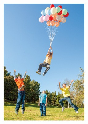 Kids with Balloons Card - 3684